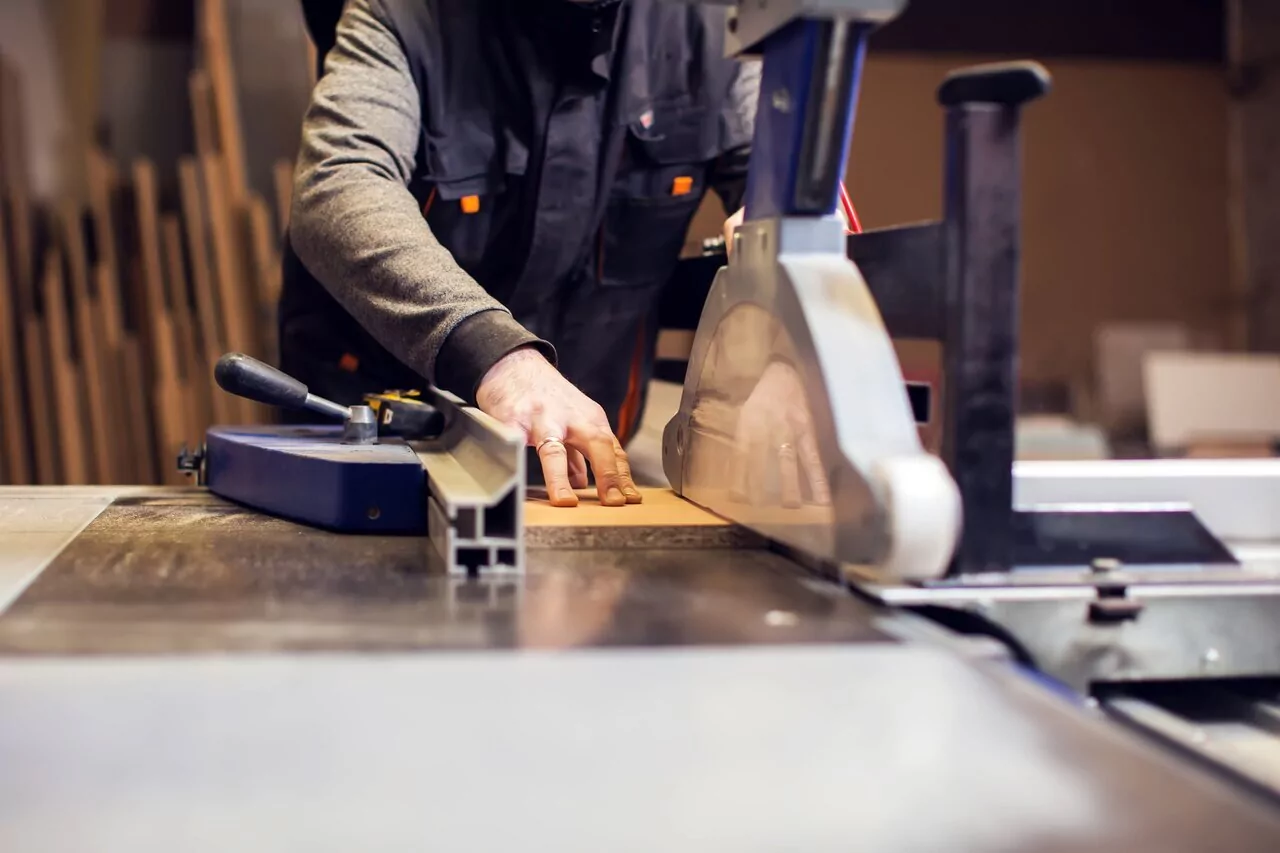 Распил и кромление ЛДСП