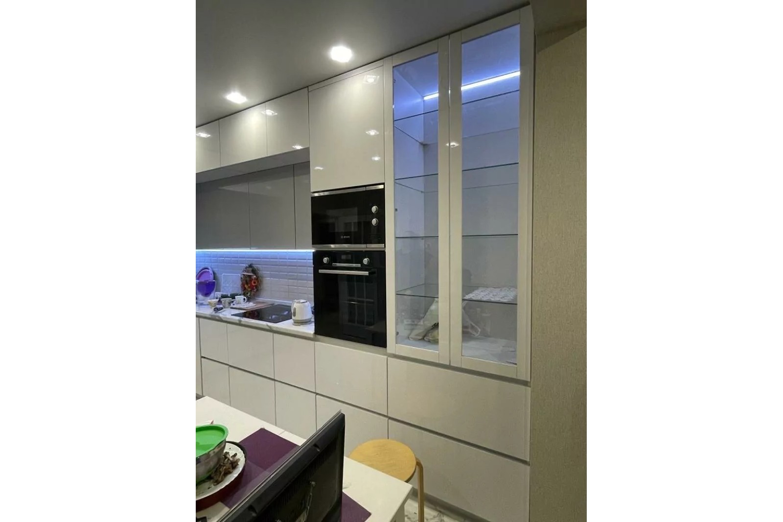 Кухня (белый глянец)