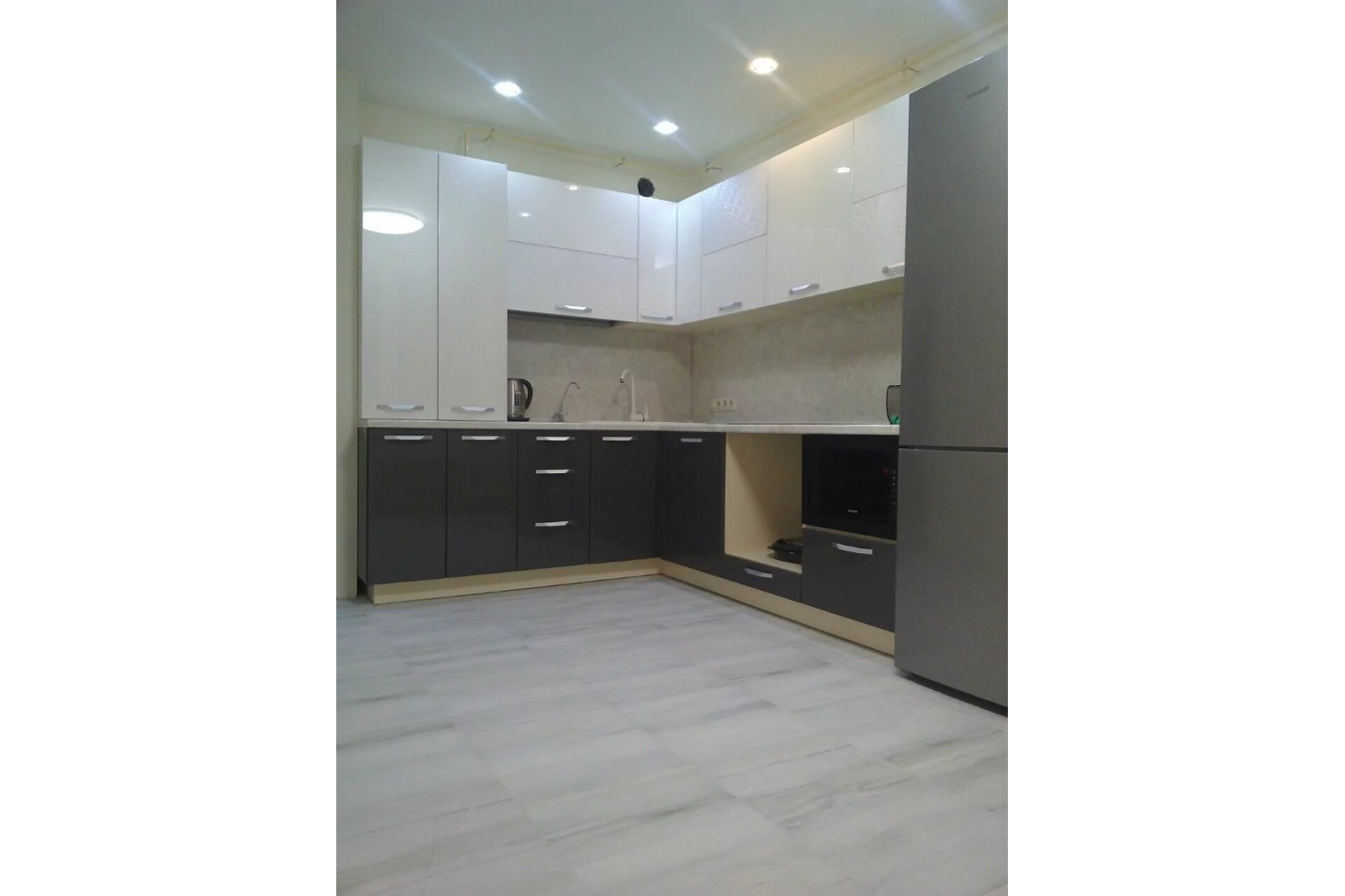 Кухня (колотый лед)