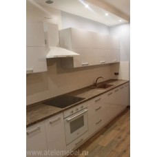 Кухня на заказ прямая белая