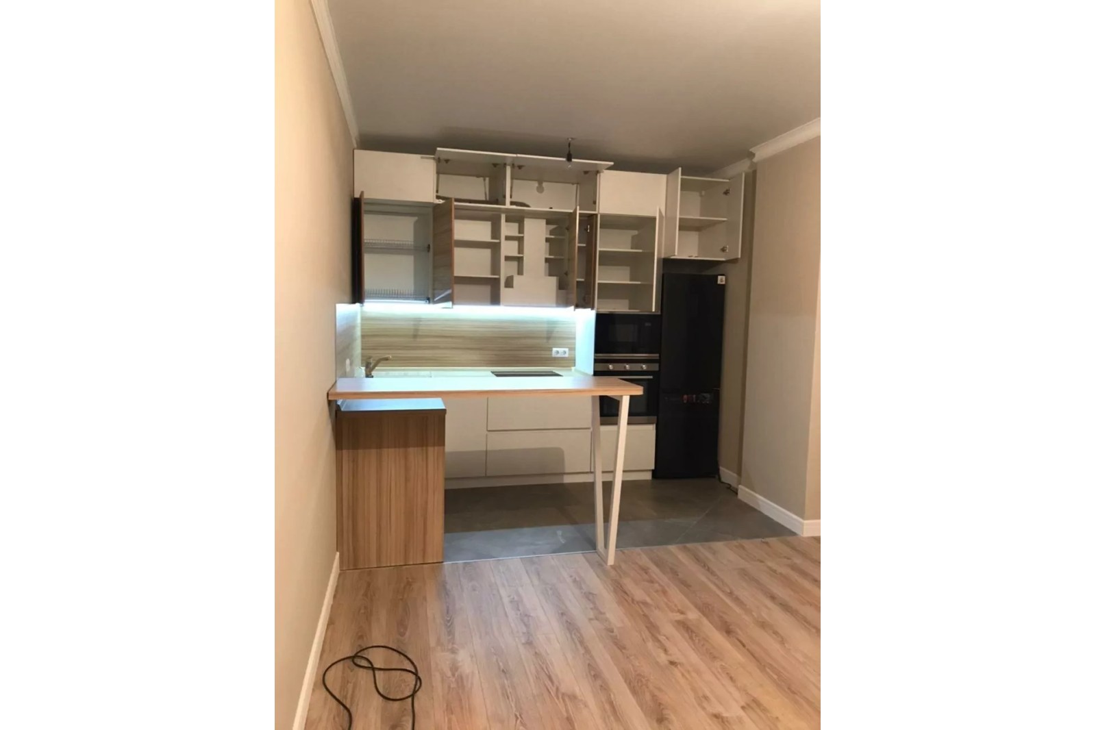 Кухонный гарнитур (кокабола)