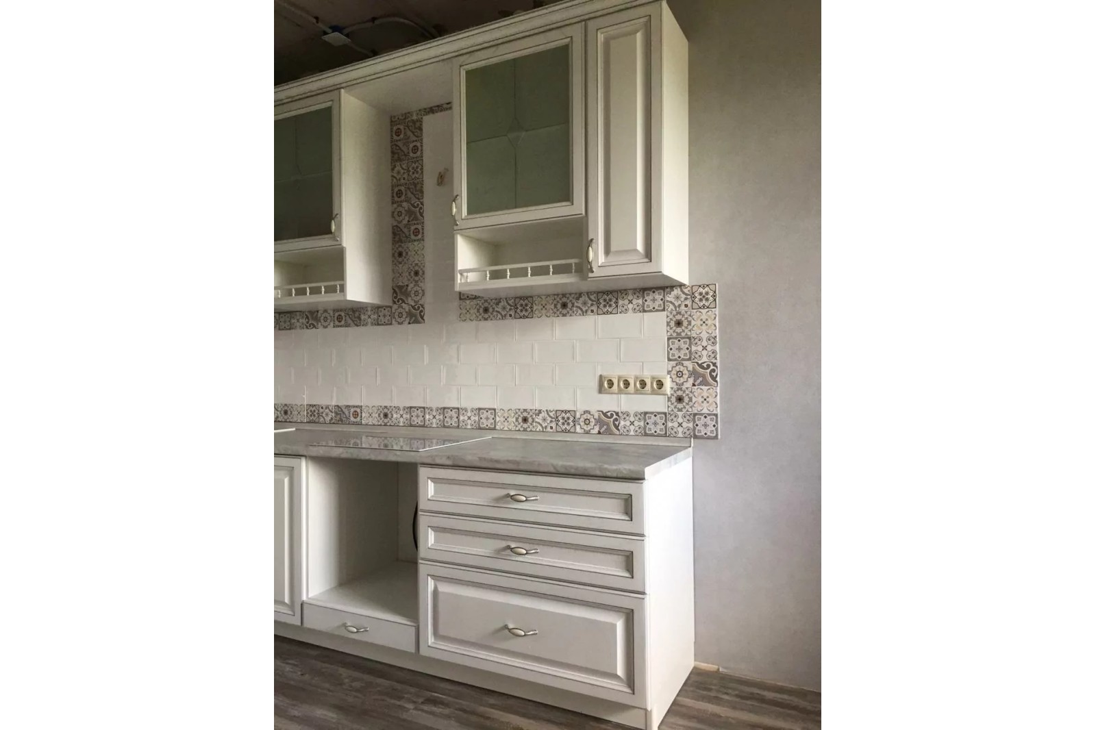 Кухонный гарнитур (массив)