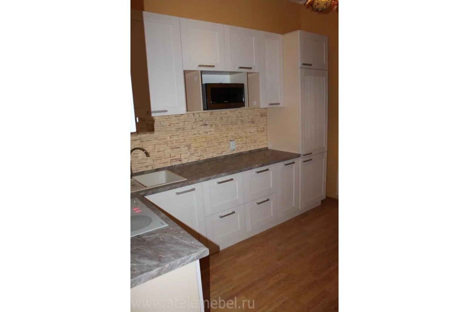 Кухонный гарнитур белый