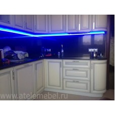 Кухонный гарнитур с подсветкой