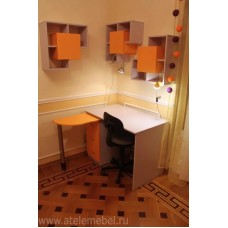 Детский письменный стол