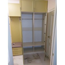 Прихожая (художественная)