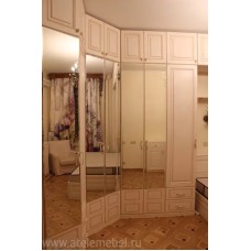 Зеркальный шкаф для спальни на заказ