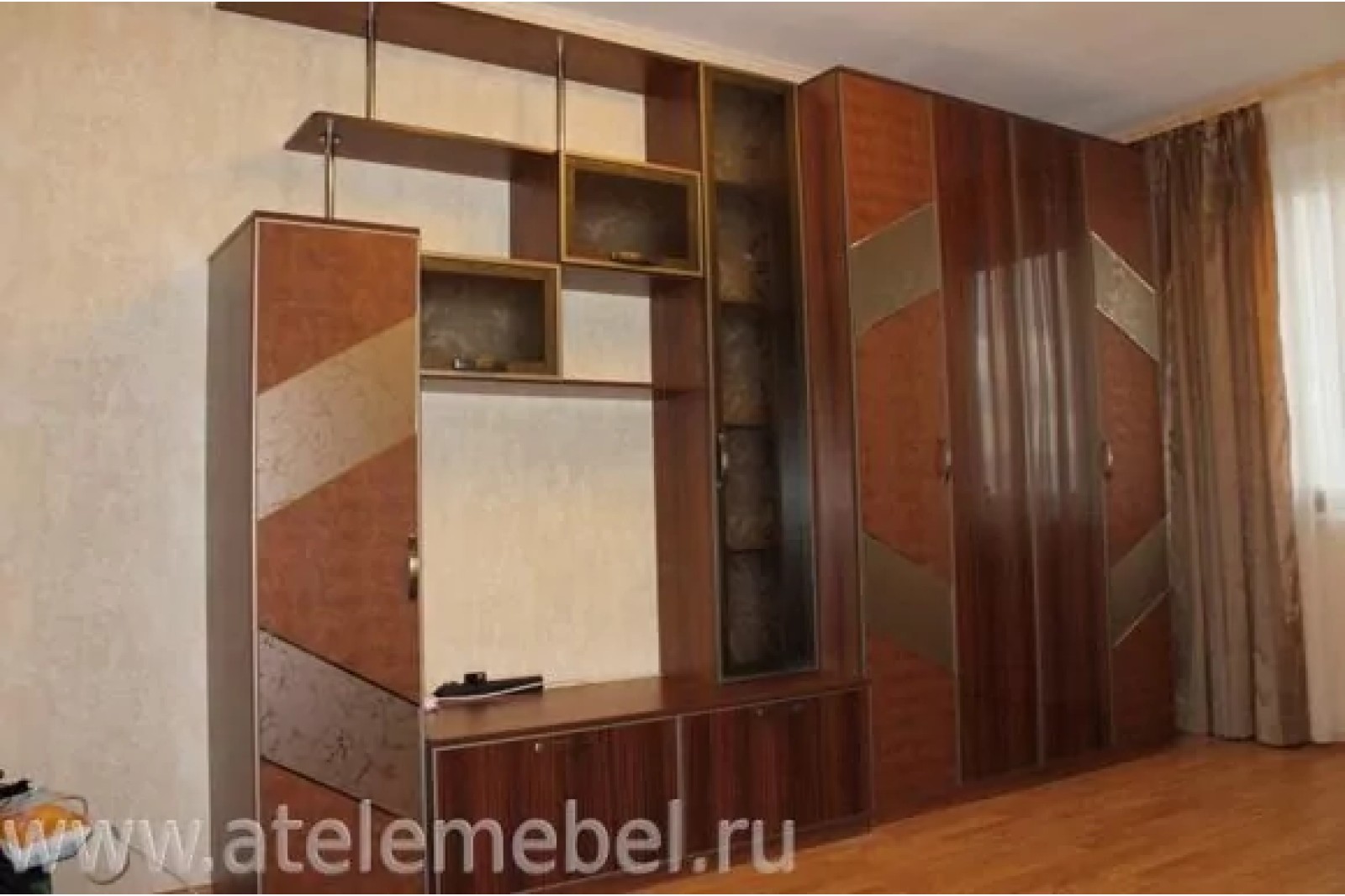 Откидная шкаф-кровать