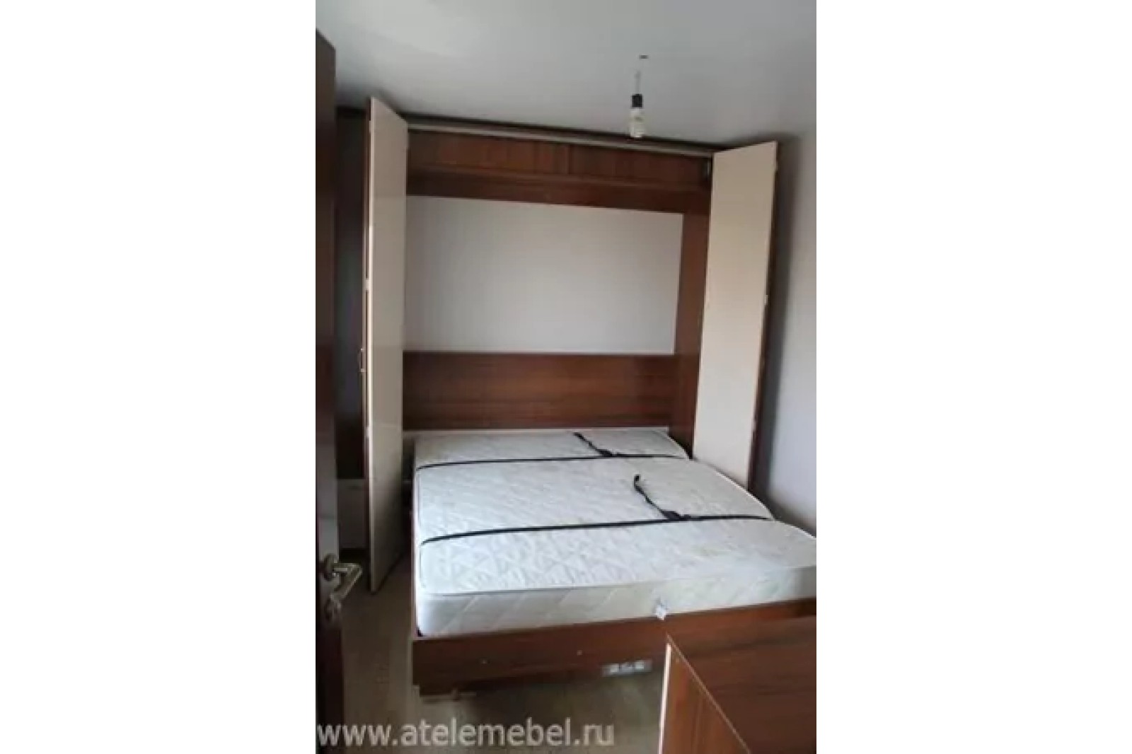 Откидная шкаф-кровать в спальню