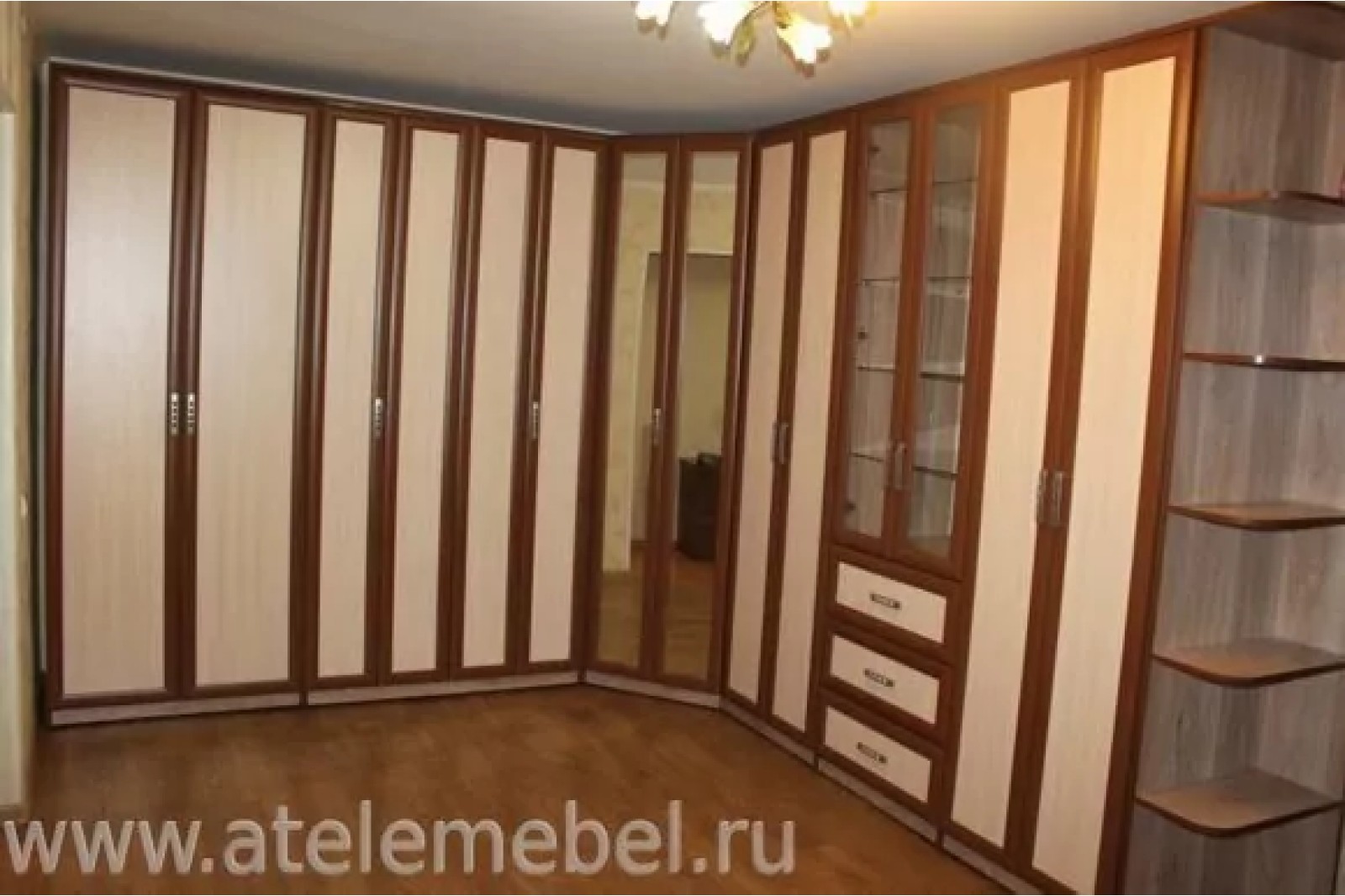 Шкаф с откидной кроватью угловой