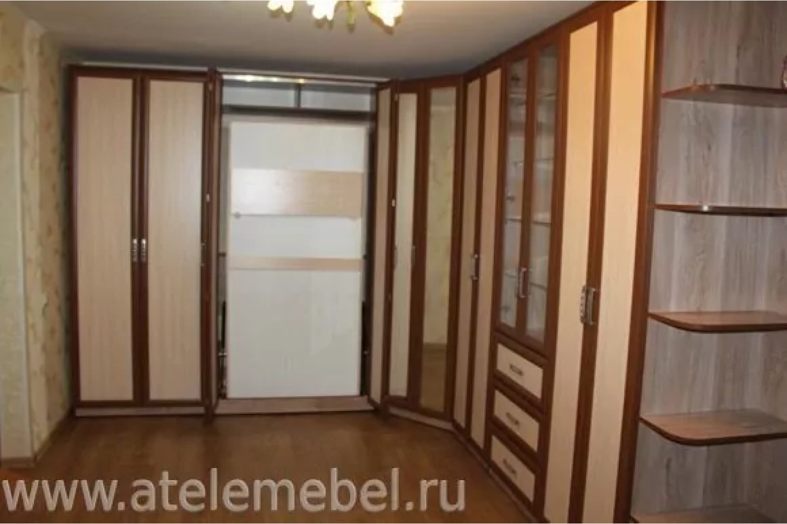 Шкаф с откидной кроватью угловой