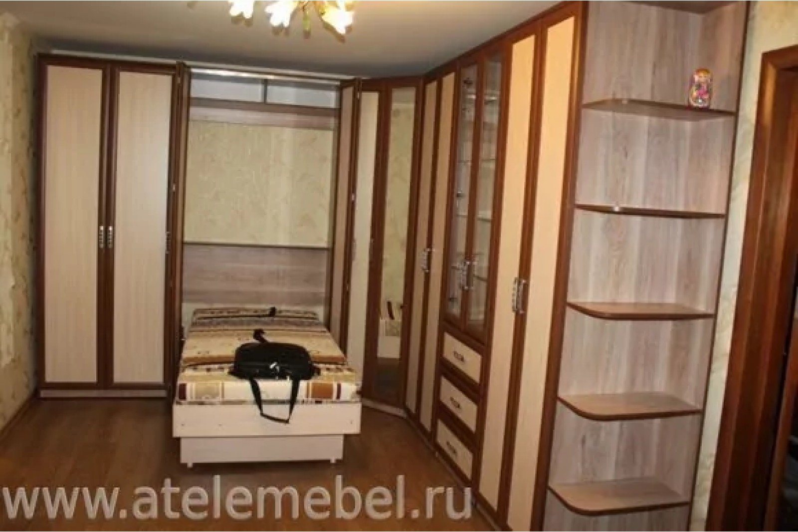 Шкаф с откидной кроватью угловой