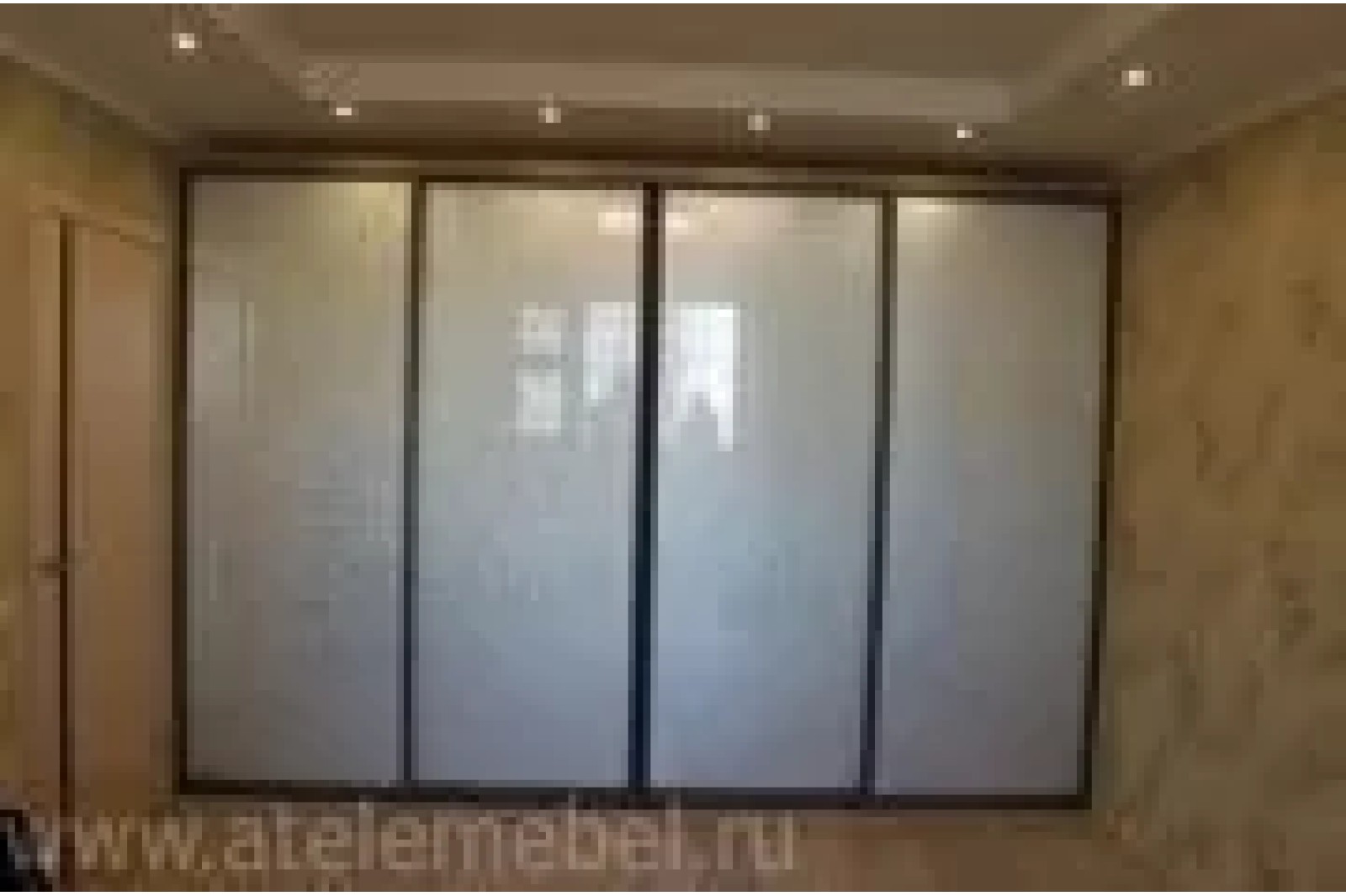 Четырехстворчатый шкаф-купе