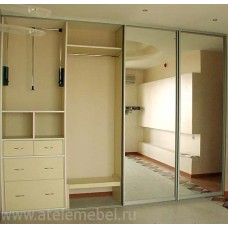 Гардеробный шкаф с зеркалом