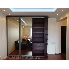 Шкаф-купе с зеркалом