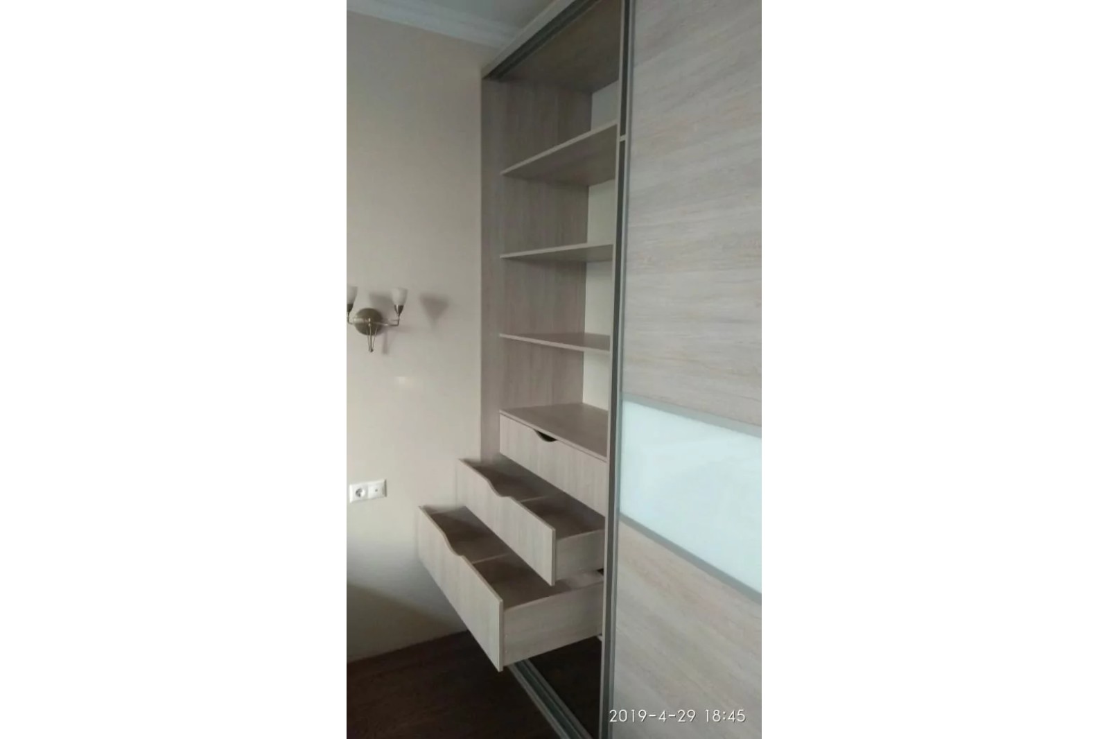 Шкаф-купе встроенный