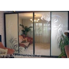 Зеркальный шкаф-купе