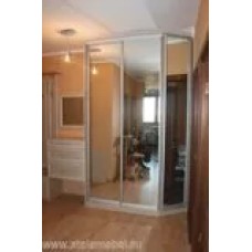 Зеркальный шкаф-купе