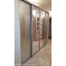 Зеркальный шкаф-купе в коридор