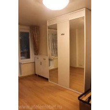 Кровать с отделкой зеркало и пластик