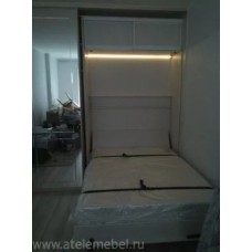 Кровать с зеркальной фрезеровкой