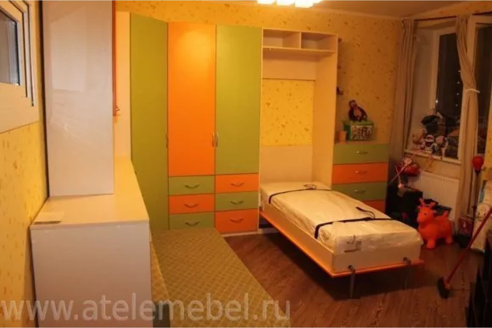 Кровать вертикальная Фисташка + Оранж