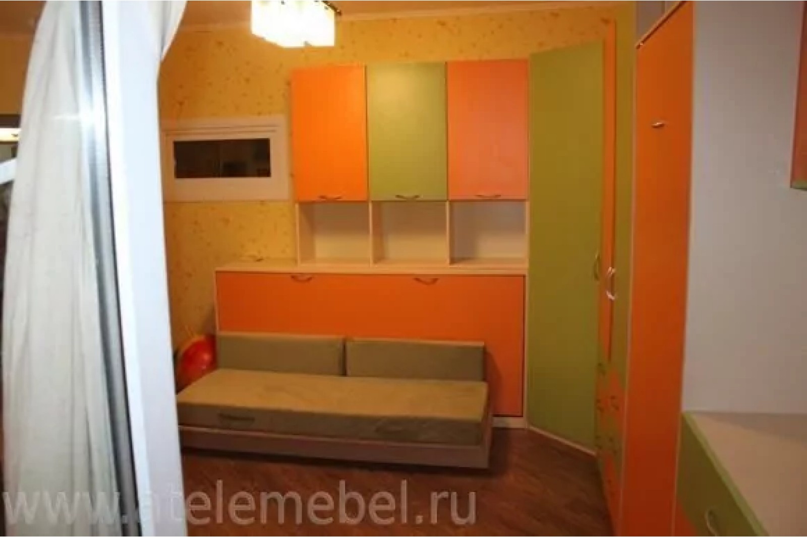 Кровать вертикальная Фисташка + Оранж